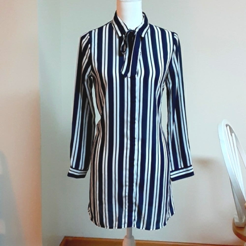 Navy and white striped dress!